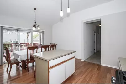 220 S Wildrose Court, Round Lake, IL 60073 - Photo 19