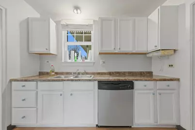 13 W Kenilworth Avenue, Prospect Heights, IL 60070 - Photo 13