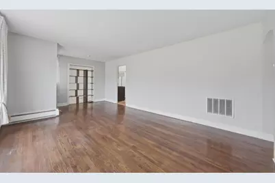 13 W Kenilworth Avenue, Prospect Heights, IL 60070 - Photo 11