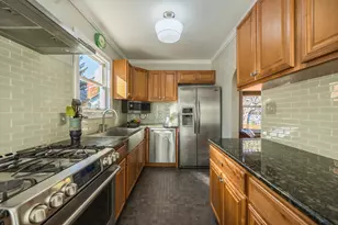 [Address not provided], Evanston, IL 60201 - Photo 11