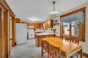 123 Fox Chase Dr S, Oswego, IL 60543 - Photo 7