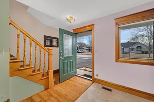 123 Fox Chase Dr S, Oswego, IL 60543 - Photo 3