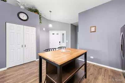 1354 Essex Street, Algonquin, IL 60102 - Photo 5