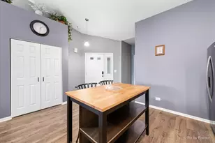 1354 Essex St, Algonquin, IL 60102 - Photo 5