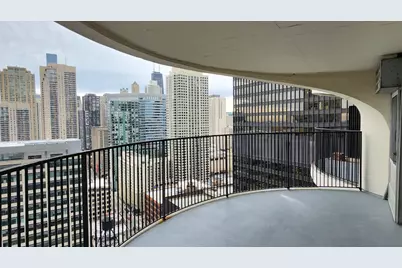 300 N State Street #3128, Chicago, IL 60654 - Photo 11