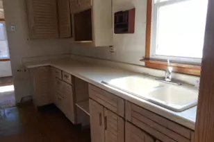 221 E Dickens Ave, Northlake, IL 60164 - Photo 5