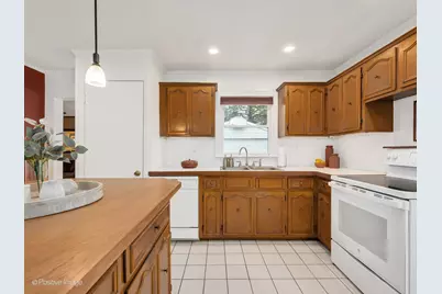 18511 Argyle Avenue, Homewood, IL 60430 - Photo 13