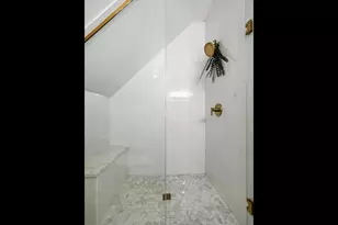 1409 W Superior St, Chicago, IL 60642 - Photo 17