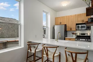 1409 W Superior St, Chicago, IL 60642 - Photo 7