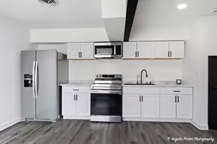 3357 Beacon St, North Chicago, IL 60064 - Photo 9