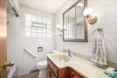 5910 W 59th Street, Chicago, IL 60638 - Photo 3