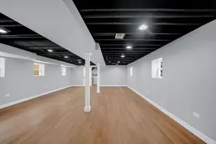 2130 N 74th Ct, Elmwood Park, IL 60707 - Photo 19