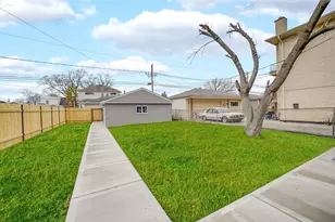 2130 N 74th Ct, Elmwood Park, IL 60707 - Photo 21