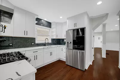 2130 N 74th Court, Elmwood Park, IL 60707 - Photo 9