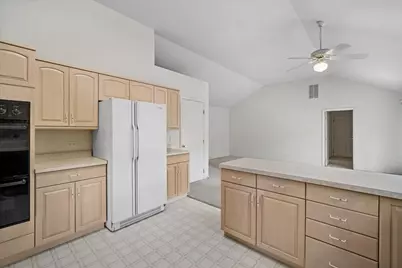 333 Rivershire Court, Lincolnshire, IL 60069 - Photo 7