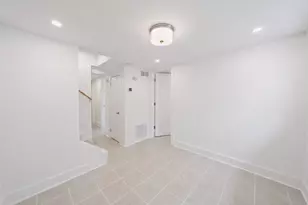 11735 S Indiana Ave, Chicago, IL 60628 - Photo 23