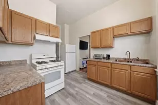 11735 S Indiana Ave, Chicago, IL 60628 - Photo 15