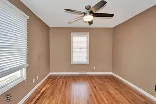 514 E Park St, Plano, IL 60545 - Photo 17