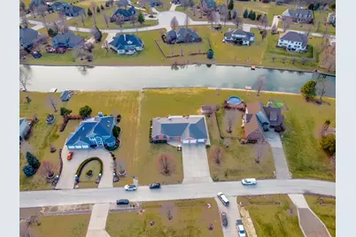 18816 S Chestnut Drive, Shorewood, IL 60404 - Photo 7