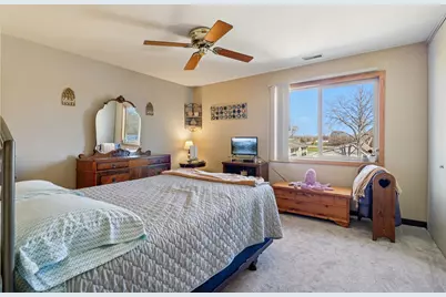 673 Cardinal Court, Grayslake, IL 60030 - Photo 15