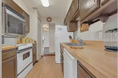 3801 Appian Way #403, Glenview, IL 60025 - Photo 13