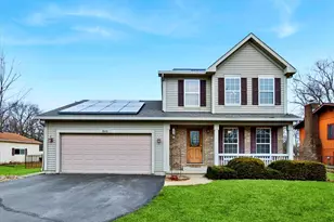 600 W 2nd St, Braidwood, IL 60408 - Photo 1