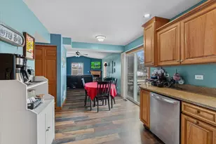 600 W 2nd St, Braidwood, IL 60408 - Photo 9