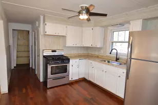 1114 Jackson Ave, Wauconda, IL 60084 - Photo 5