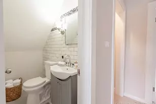 9631 S Francisco Ave, Evergreen Park, IL 60805 - Photo 7