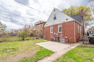 9631 S Francisco Ave, Evergreen Park, IL 60805 - Photo 15