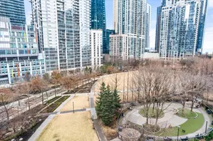 204 N Park Dr, Chicago, IL 60601 - Photo 41