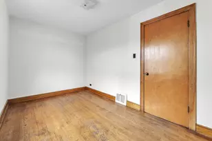 3517 S 52nd Ct, Cicero, IL 60804 - Photo 17