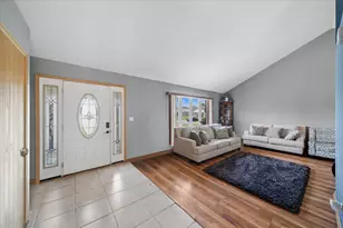 22979 Eastwind Dr, Richton Park, IL 60471 - Photo 5