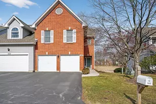 1650 W Ethan's Glen Dr, Palatine, IL 60067 - Photo 1