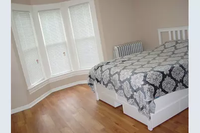 154 S Locust Street, Aurora, IL 60505 - Photo 11