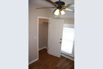 154 S Locust Street, Aurora, IL 60505 - Photo 9