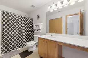 1112 Violet Ln, Joliet, IL 60431 - Photo 17