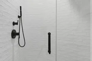 2126 W Thomas St, Chicago, IL 60622 - Photo 11