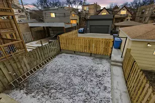 2126 W Thomas St, Chicago, IL 60622 - Photo 35