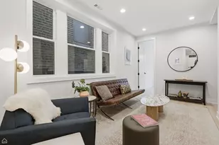 2126 W Thomas St, Chicago, IL 60622 - Photo 7