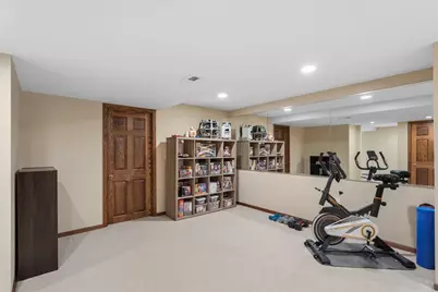 2715 35th Street, Oak Brook, IL 60523 - Photo 29