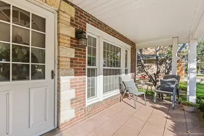 9206 S Troy Avenue, Evergreen Park, IL 60805 - Photo 5