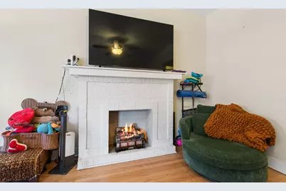 908 W Sunnyside Avenue #2C, Chicago, IL 60640 - Photo 7