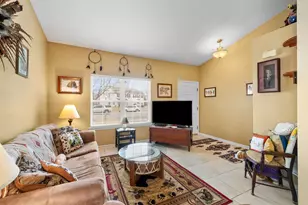 3011 Hoffman St, Plano, IL 60545 - Photo 5