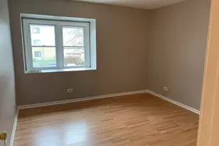 1125 Pleasant Run Dr, Wheeling, IL 60090 - Photo 7