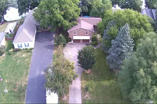 1549 Lake Holiday Dr, Sandwich, IL 60548 - Photo 1