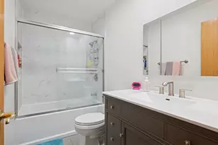 [Address not provided], Northbrook, IL 60062 - Photo 21