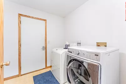 187 Hilltop Drive, Lake in the Hills, IL 60156 - Photo 21