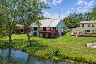 187 Hilltop Dr, Lake in the Hills, IL 60156 - Photo 1