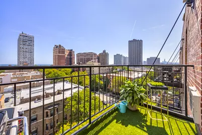 3900 N Pine Grove Avenue #911, Chicago, IL 60613 - Photo 9